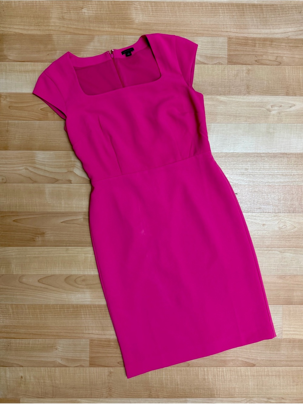 Ann Taylor Hot Pink Square Neck Sheath Dress Size 4 Cap Sleeve Work Dress